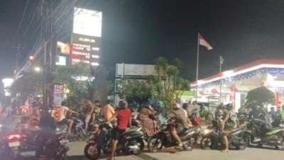 Kelangkaan BBM di Bali Dikeluhkan Warga, Antrean Kendaraan di SPBU Jadi Sorotan